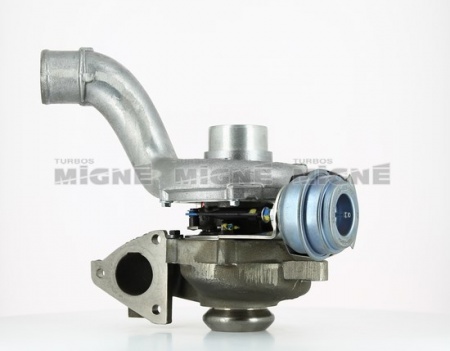 Turbo neuf comprenant :