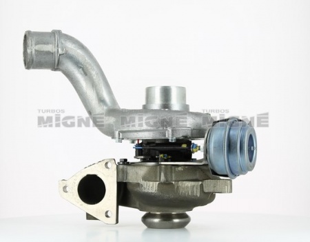 Turbo neuf comprenant :