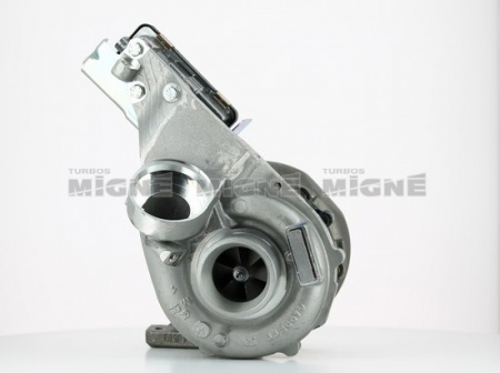 Turbo neuf comprenant :