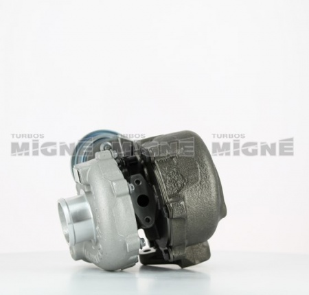 Turbo neuf comprenant :