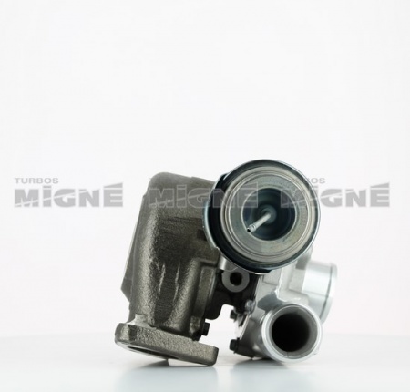 Turbo neuf comprenant :