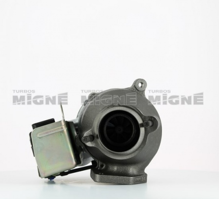 Turbo neuf comprenant :