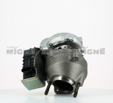 Turbo neuf comprenant :