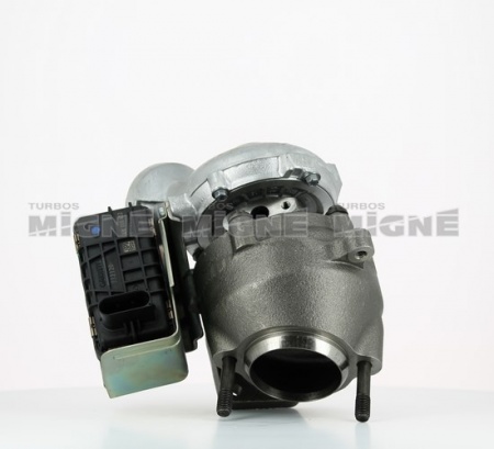 Turbo neuf comprenant :