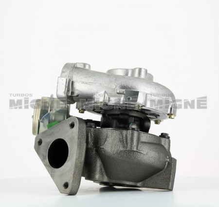 Turbo neuf comprenant :