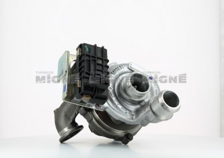 Turbo neuf comprenant :