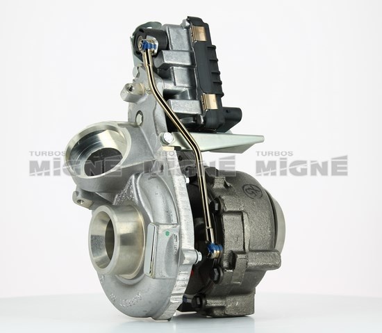 Turbo neuf comprenant :