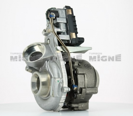 Turbo neuf comprenant :