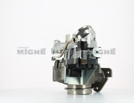 Turbo neuf comprenant :