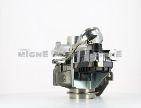 Turbo neuf comprenant :