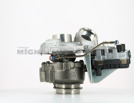 Turbo neuf comprenant :