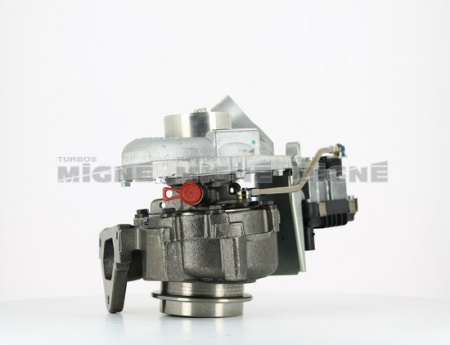 Turbo neuf comprenant :