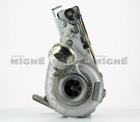 Turbo neuf comprenant :