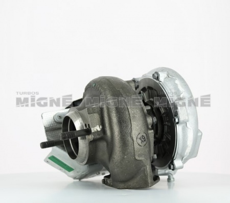 Turbo neuf comprenant :