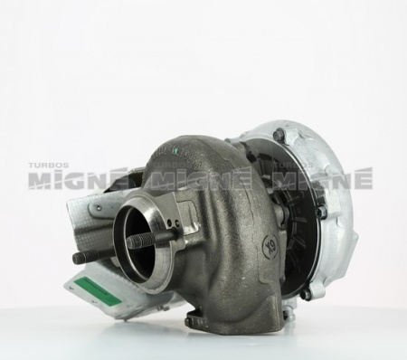 Turbo neuf comprenant :