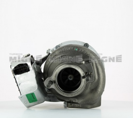 Turbo neuf comprenant :