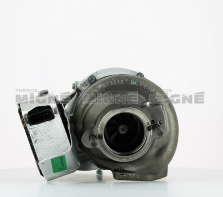 Turbo neuf comprenant :