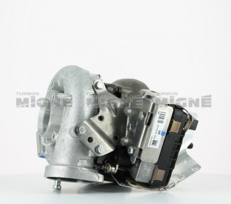 Turbo neuf comprenant :