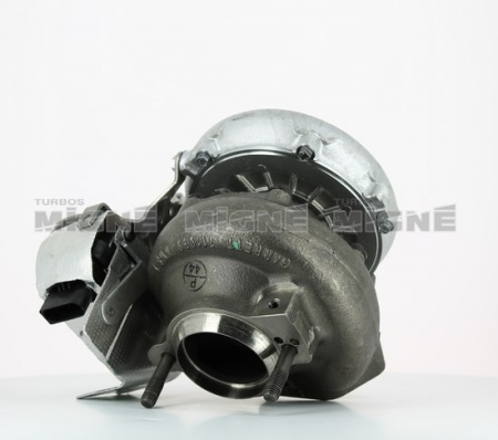 Turbo neuf comprenant :