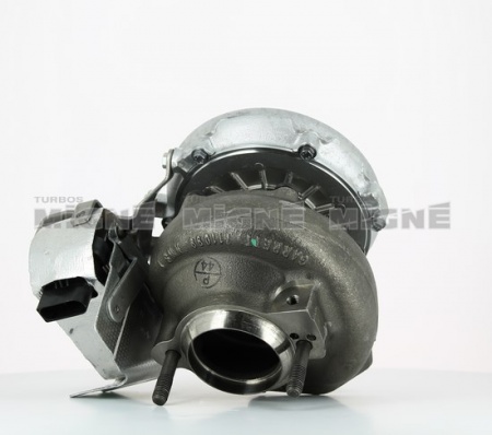 Turbo neuf comprenant :