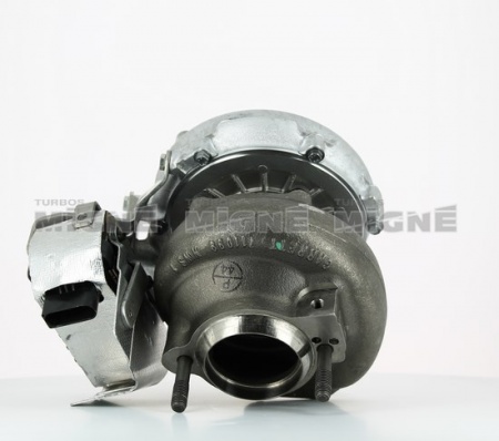 Turbo neuf comprenant :