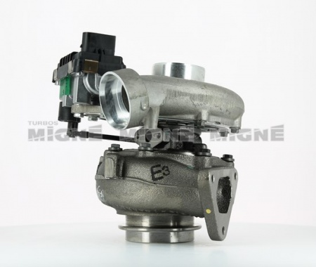 Turbo neuf comprenant :