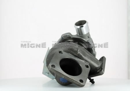 Turbo neuf comprenant :