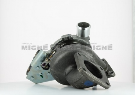 Turbo neuf comprenant :