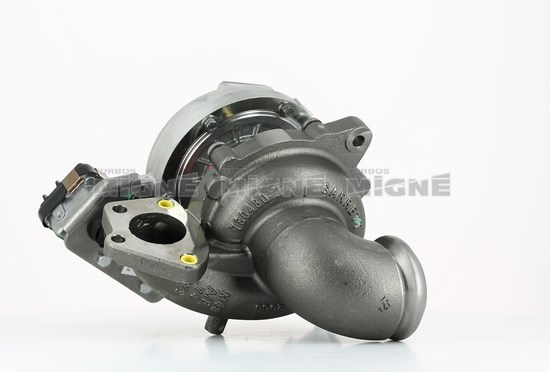 Turbo neuf comprenant :