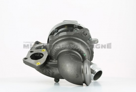 Turbo neuf comprenant :