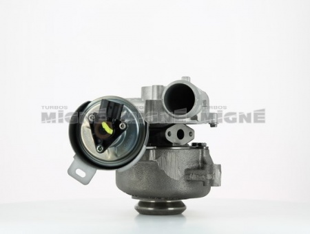 Turbo neuf comprenant :