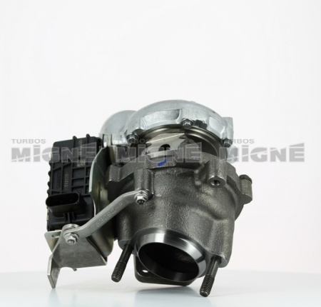 Turbo neuf comprenant :