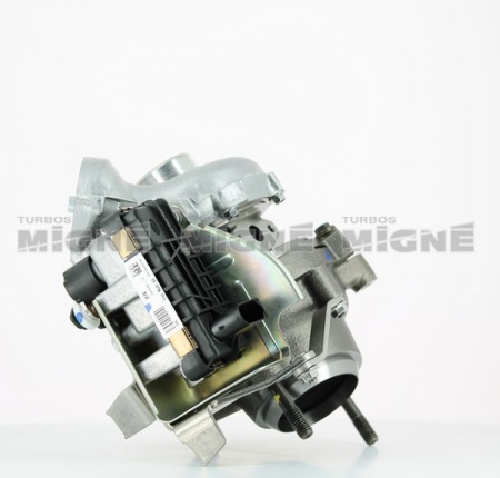 Turbo neuf comprenant :