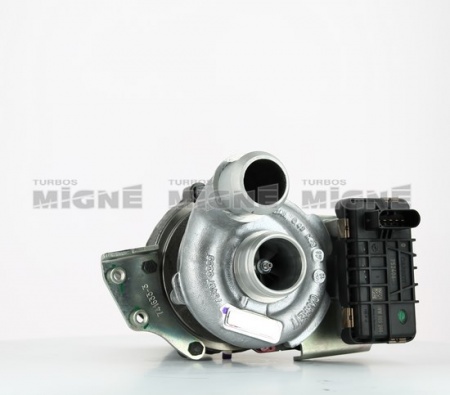 Turbo neuf comprenant :