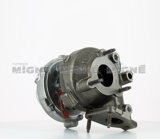 Turbo neuf comprenant :
