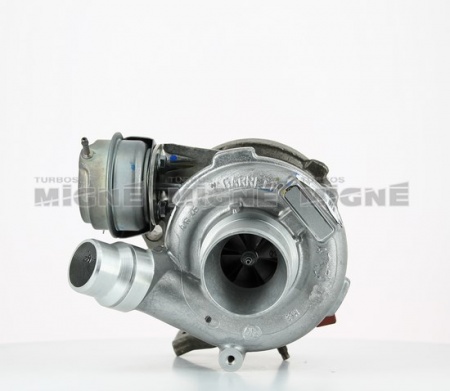 Turbo neuf comprenant :