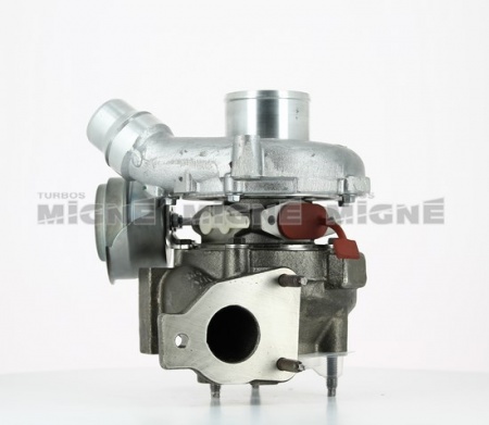 Turbo neuf comprenant :