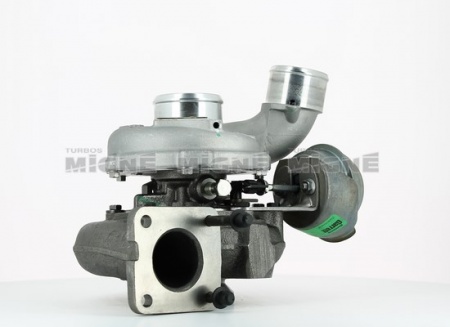 Turbo neuf comprenant :