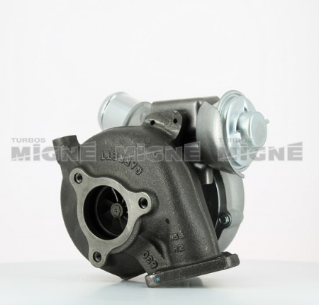 Turbo neuf comprenant :