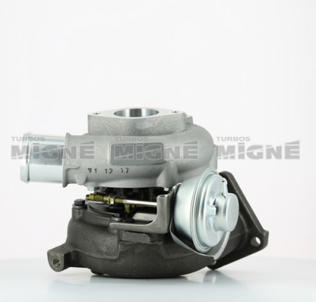 Turbo neuf comprenant :