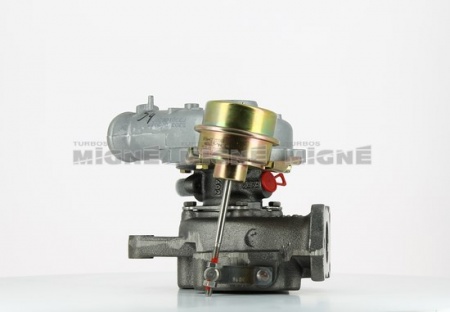 Turbo neuf comprenant :