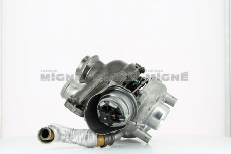 Turbo neuf comprenant :