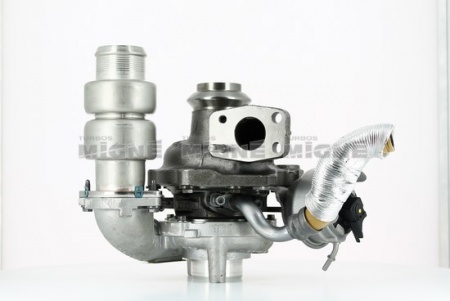 Turbo neuf comprenant :