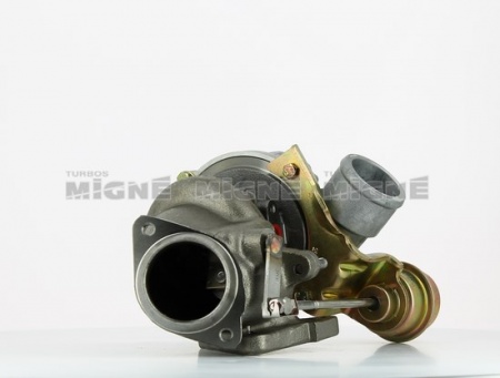 Turbo neuf comprenant :