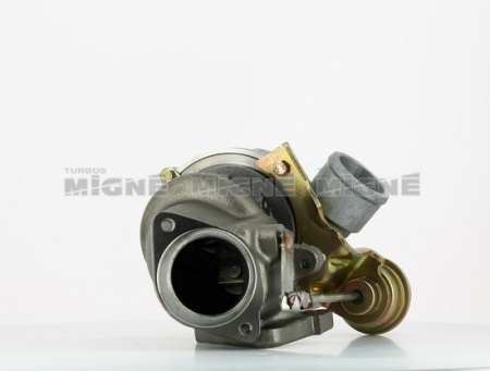 Turbo neuf comprenant :