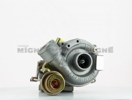 Turbo neuf comprenant :