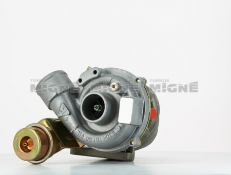 Turbo neuf comprenant :