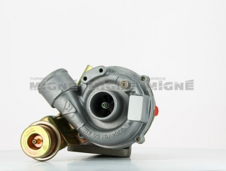 Turbo neuf comprenant :