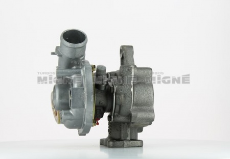 Turbo neuf comprenant :