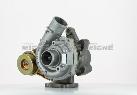 Turbo neuf comprenant :